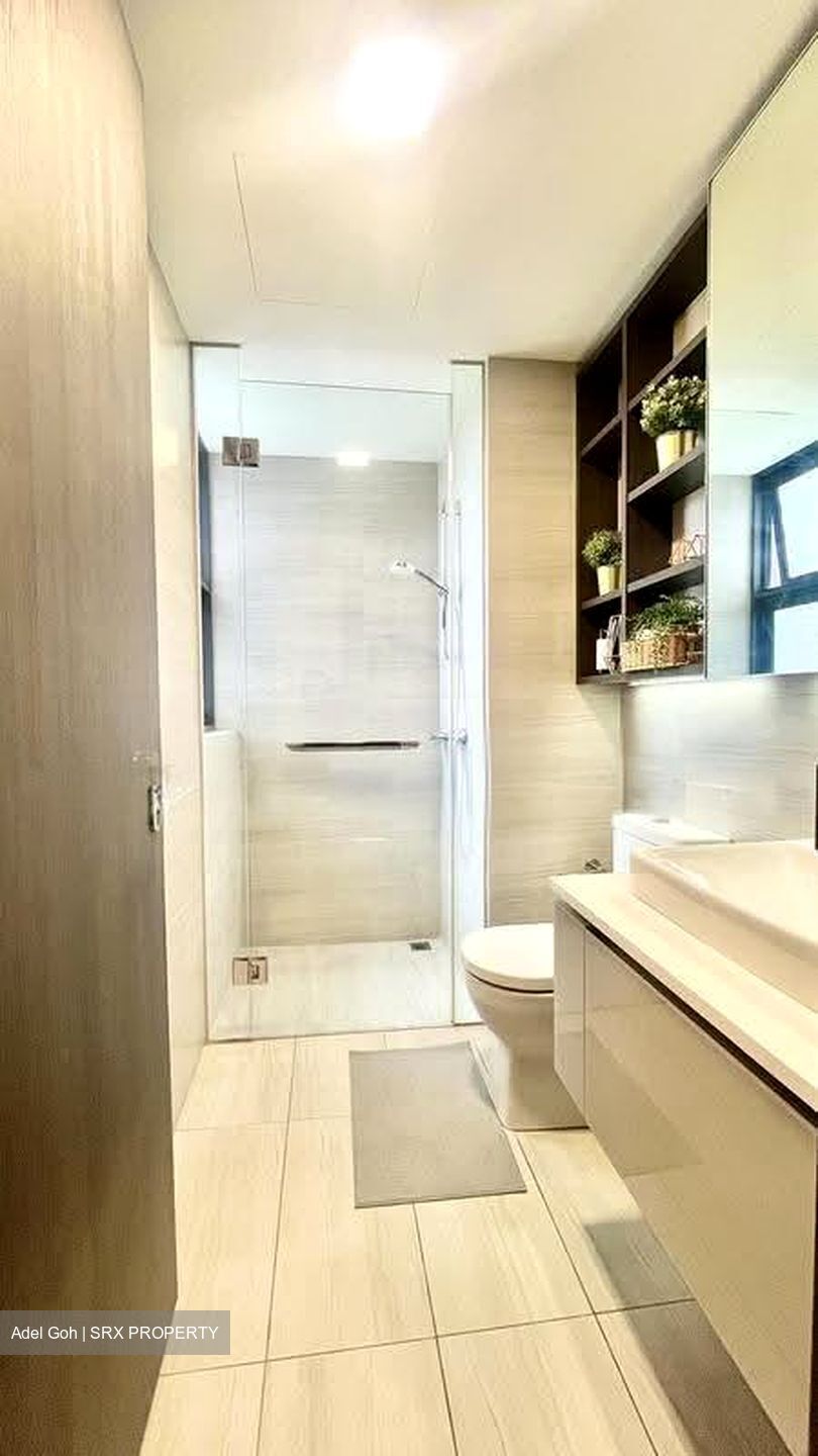 Lake Grande (D22), Condominium #616040141